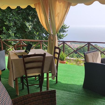 הוילה אשאה Agriturismo La Focazza מראה חיצוני תמונה
