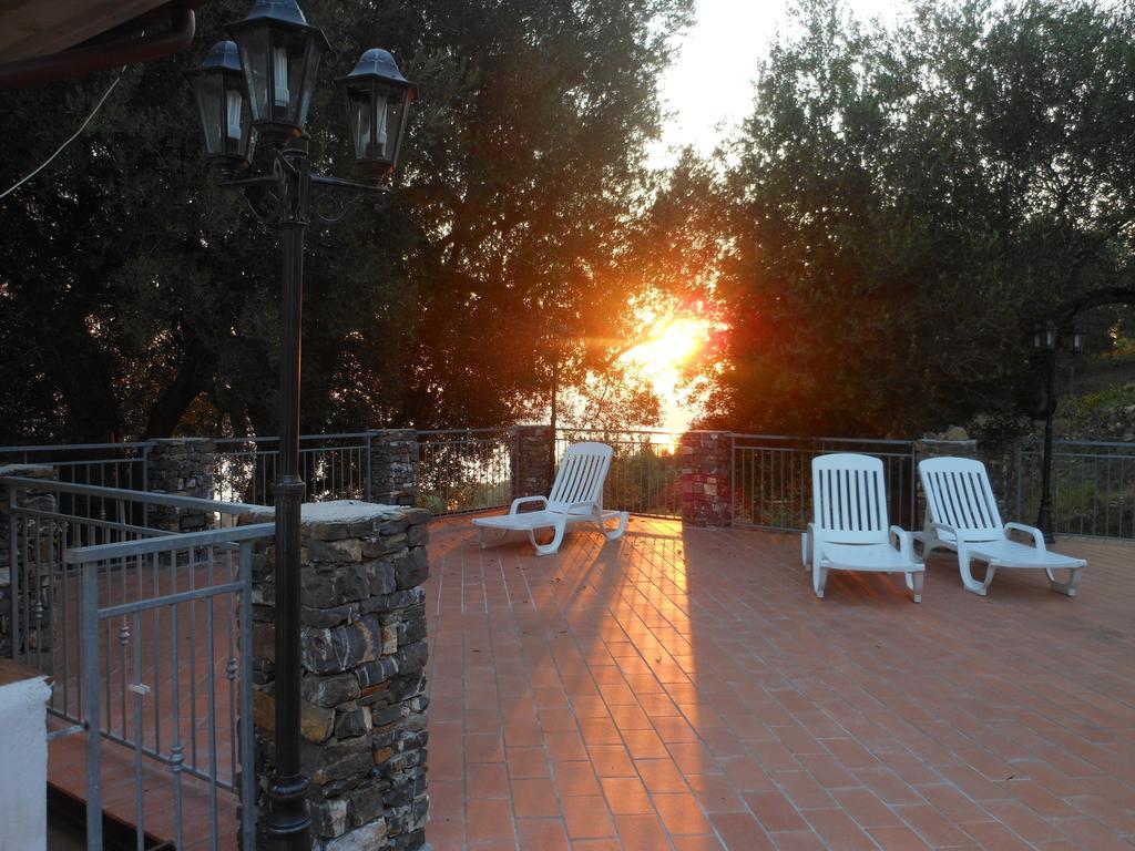 הוילה אשאה Agriturismo La Focazza מראה חיצוני תמונה