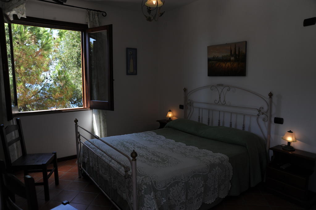 הוילה אשאה Agriturismo La Focazza חדר תמונה