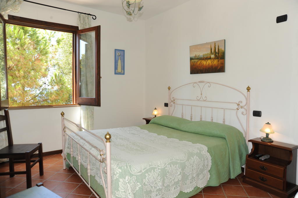 הוילה אשאה Agriturismo La Focazza חדר תמונה