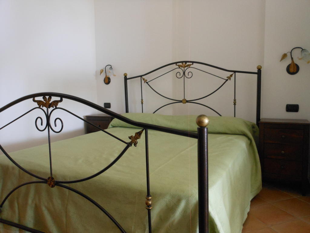 הוילה אשאה Agriturismo La Focazza חדר תמונה