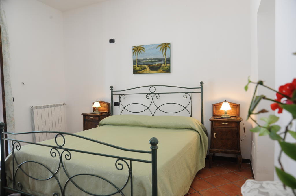הוילה אשאה Agriturismo La Focazza חדר תמונה
