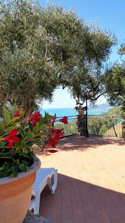 הוילה אשאה Agriturismo La Focazza מראה חיצוני תמונה