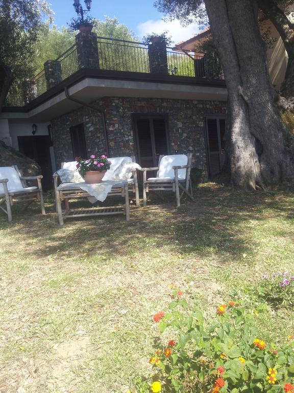 הוילה אשאה Agriturismo La Focazza מראה חיצוני תמונה