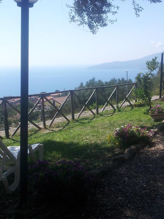 הוילה אשאה Agriturismo La Focazza מראה חיצוני תמונה